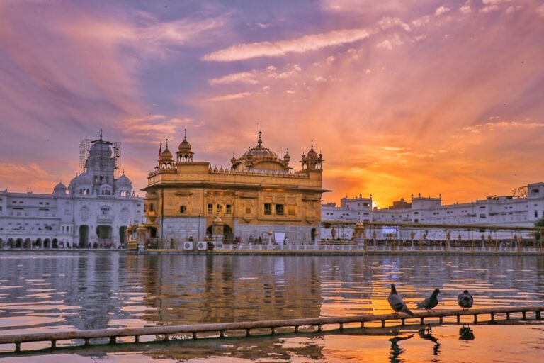 Golden Temple pexels navnidh 5458388