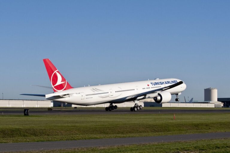 Turkish Airlines 777 scaled e1725036144812