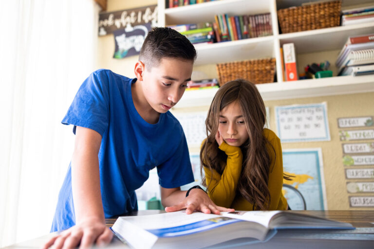 Kids reading